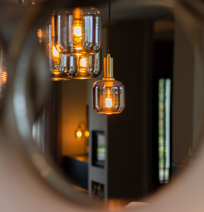 hanglamp 5 lichts met smoked glas en gouden details