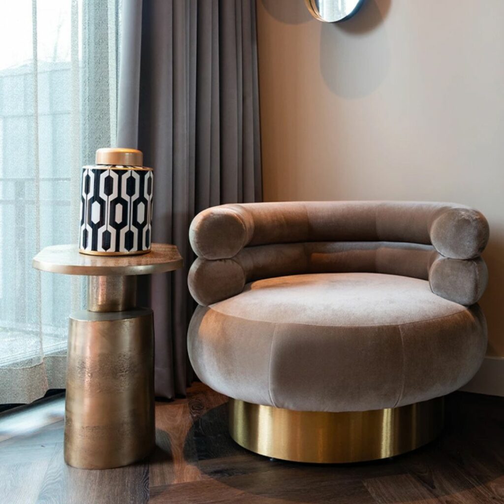 Bijzettafel hotel chique woonstijl