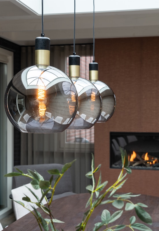 Hanglamp rond smoke glas met goud randje