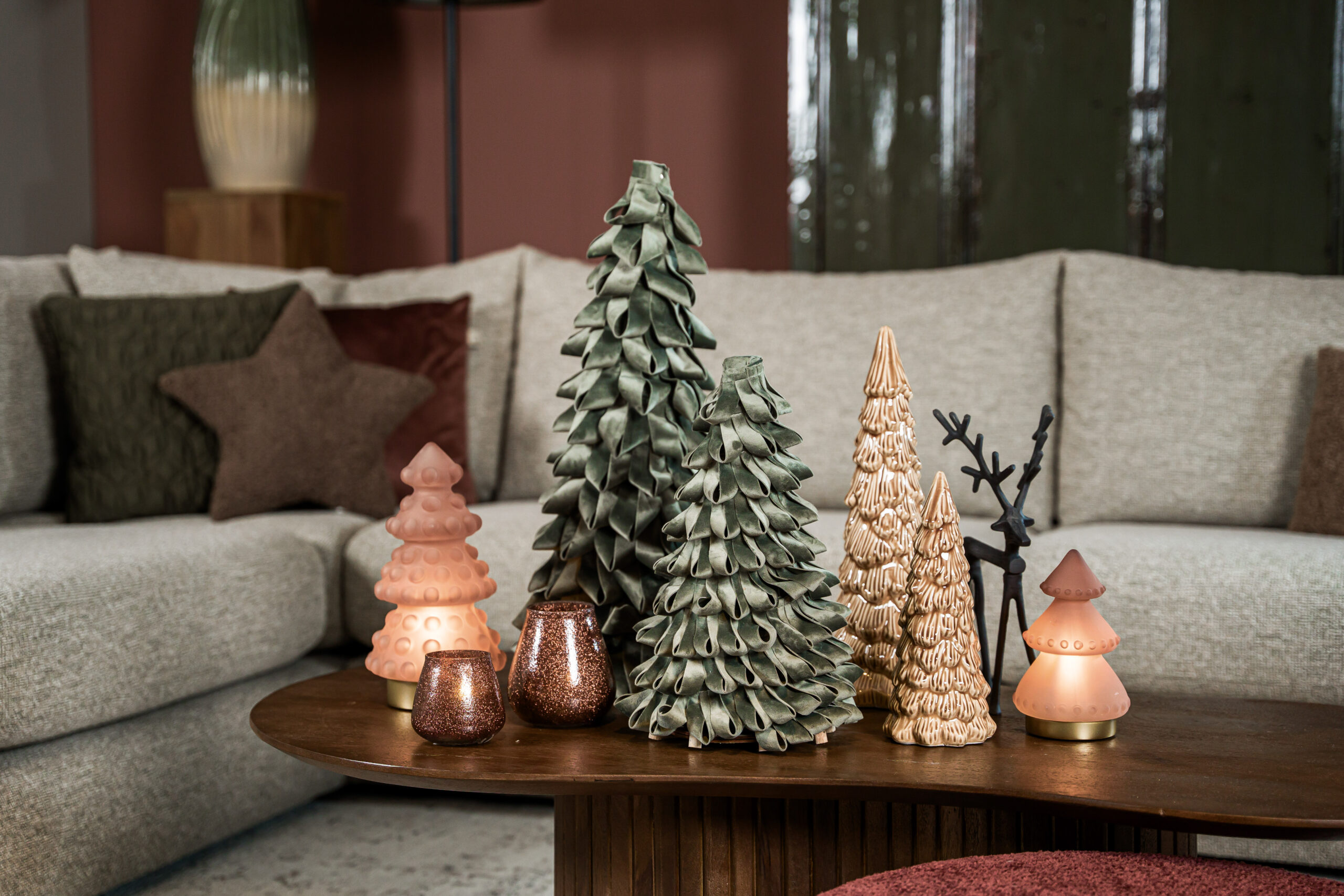 Kerstaccessoires kerstbomen kerstledlampjes salontafel