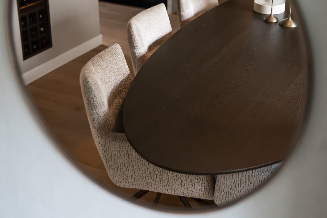 Spiegel doorkijk ronde eettafel