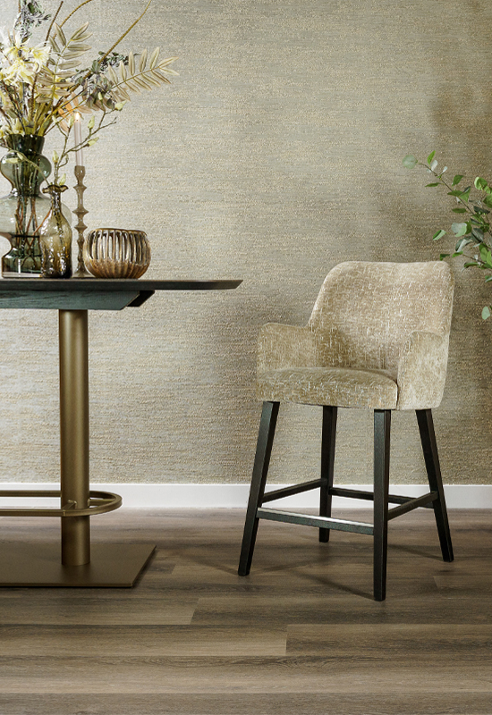 Bartafel met barkruk en accessoires