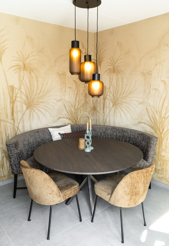 Eethoek met eetbank stoelen kleur